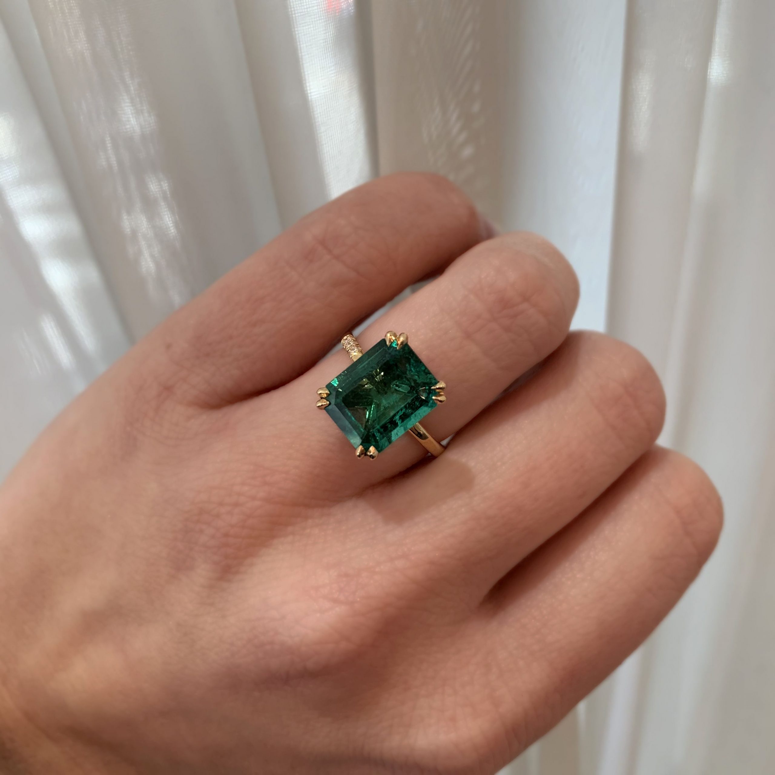 Green Emerald Gemstone Engagement Rings