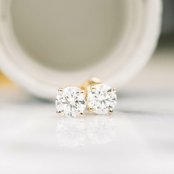 1 Carat Diamond Solitaire Stud Earrings in Yellow Gold