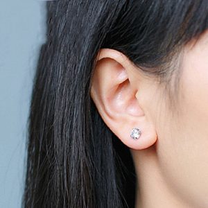 moissanite stud earring