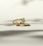 Toi-et-Moi-Pear-Moissanite-Diamond-Enagagement-Ring