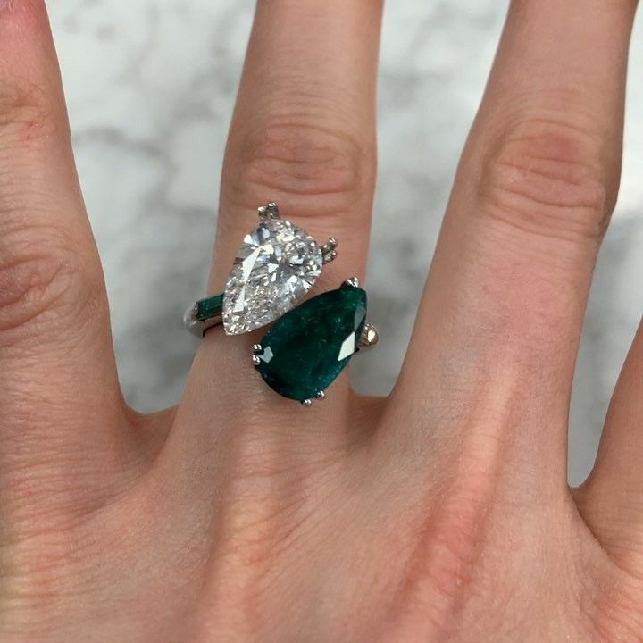 emerald toi et moi engagement ring