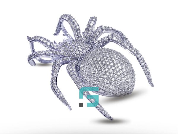 Realistic Moissanite Diamond Crawling Spider Pendant